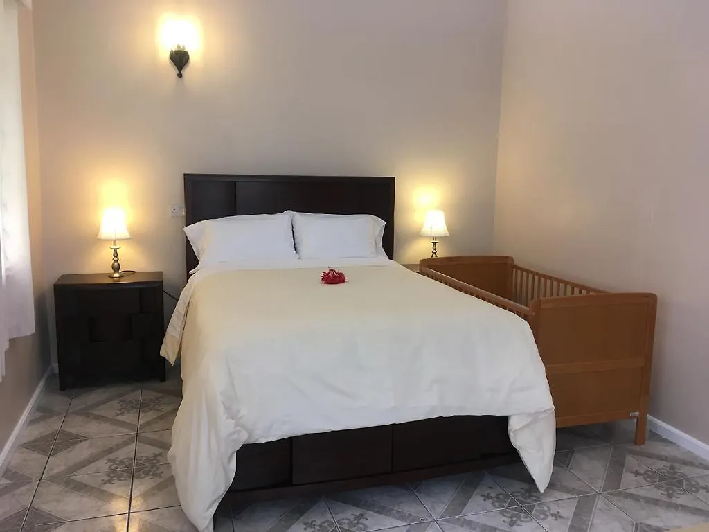 One Hamilton Place - Emerald Choiseul Apartment